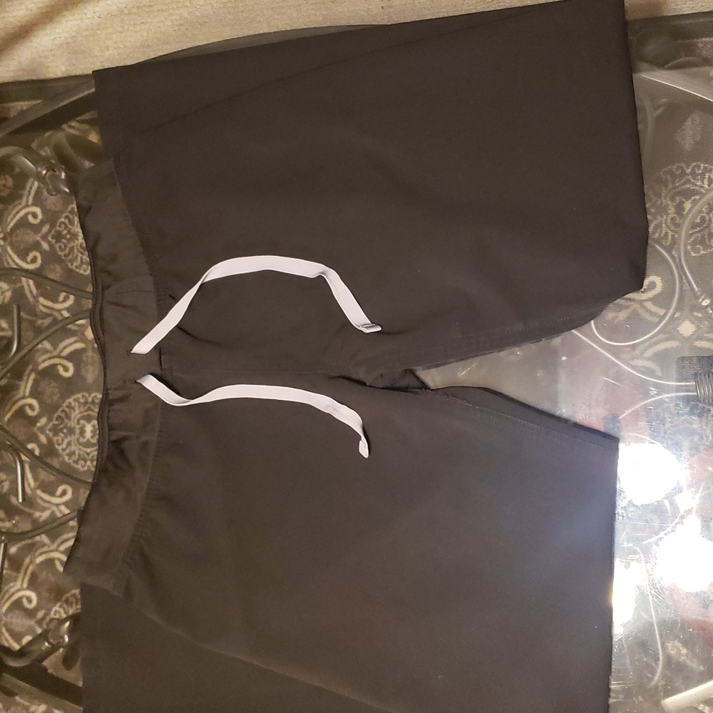 Figs Wome's Black Pants with Gray Drawstring - Picture 2 of 6
